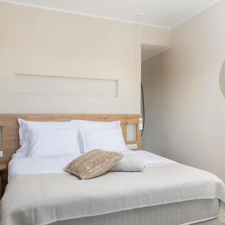 Ferienhaus Fur 10 Personen In Rogoznicko, Dalmatien Norddalmatien * Zecevo