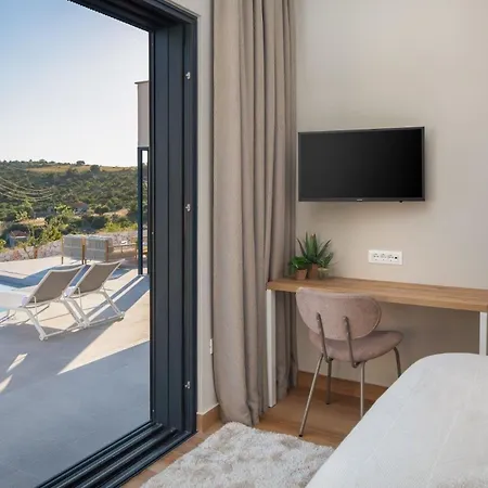 Holiday home Ferienhaus Fur 10 Personen In Rogoznicko, Dalmatien Norddalmatien Zecevo